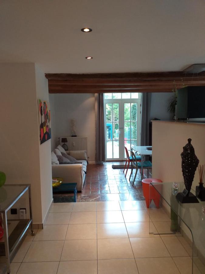 Maison De Vacances, Gite "Le Vieux Logis" A Profondeville Exterior foto